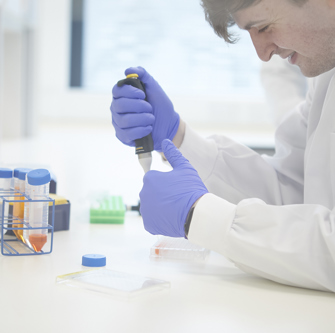 B4A1250 Man With Gloves